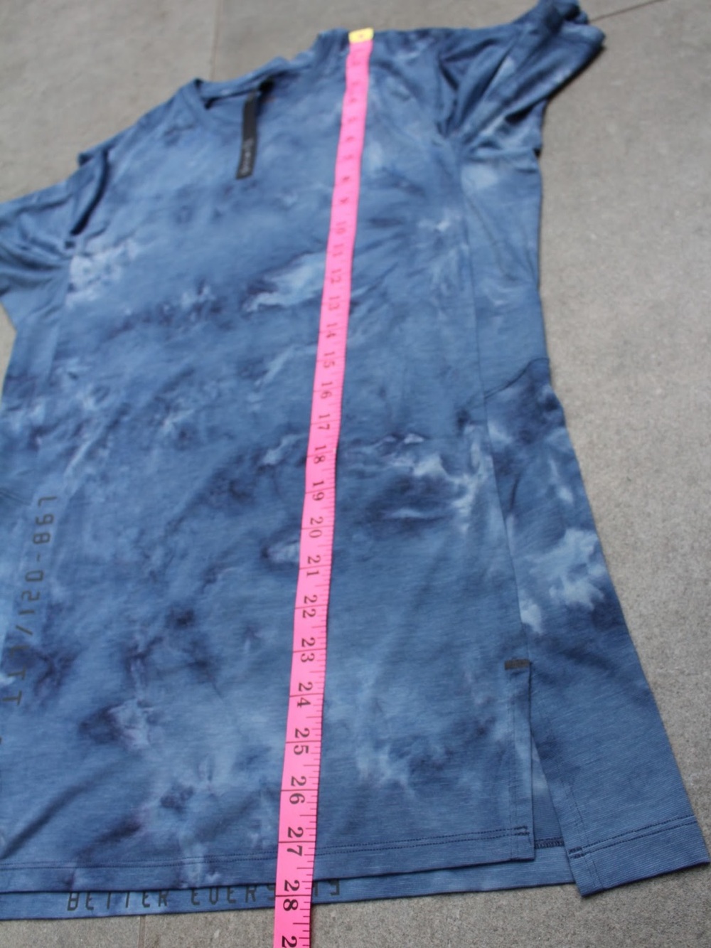 Lululemon Always Agile Short Sleeve size XS Men's Shirt Blue Tie-Dye - Picture 5 of 8